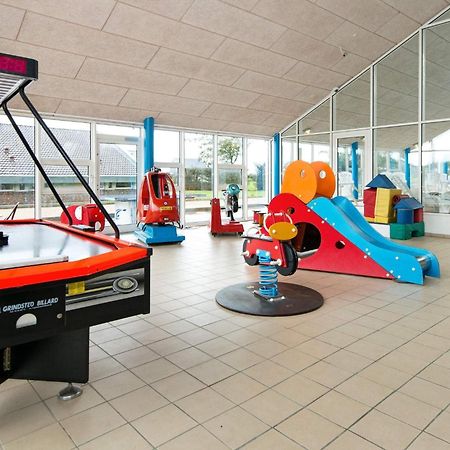 6 Person Holiday Home On A Holiday Park In Hemmet エクステリア 写真