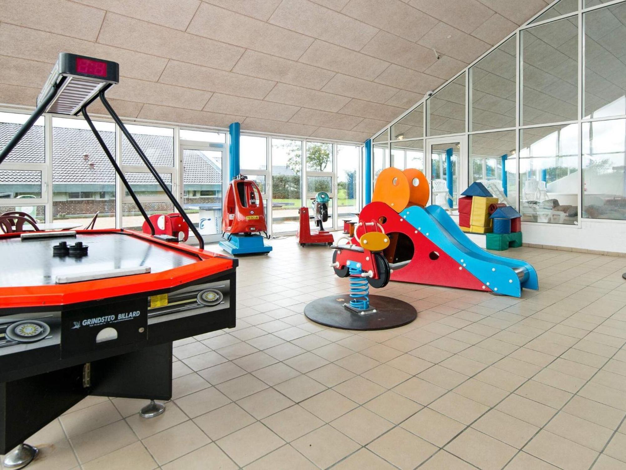 6 Person Holiday Home On A Holiday Park In Hemmet エクステリア 写真